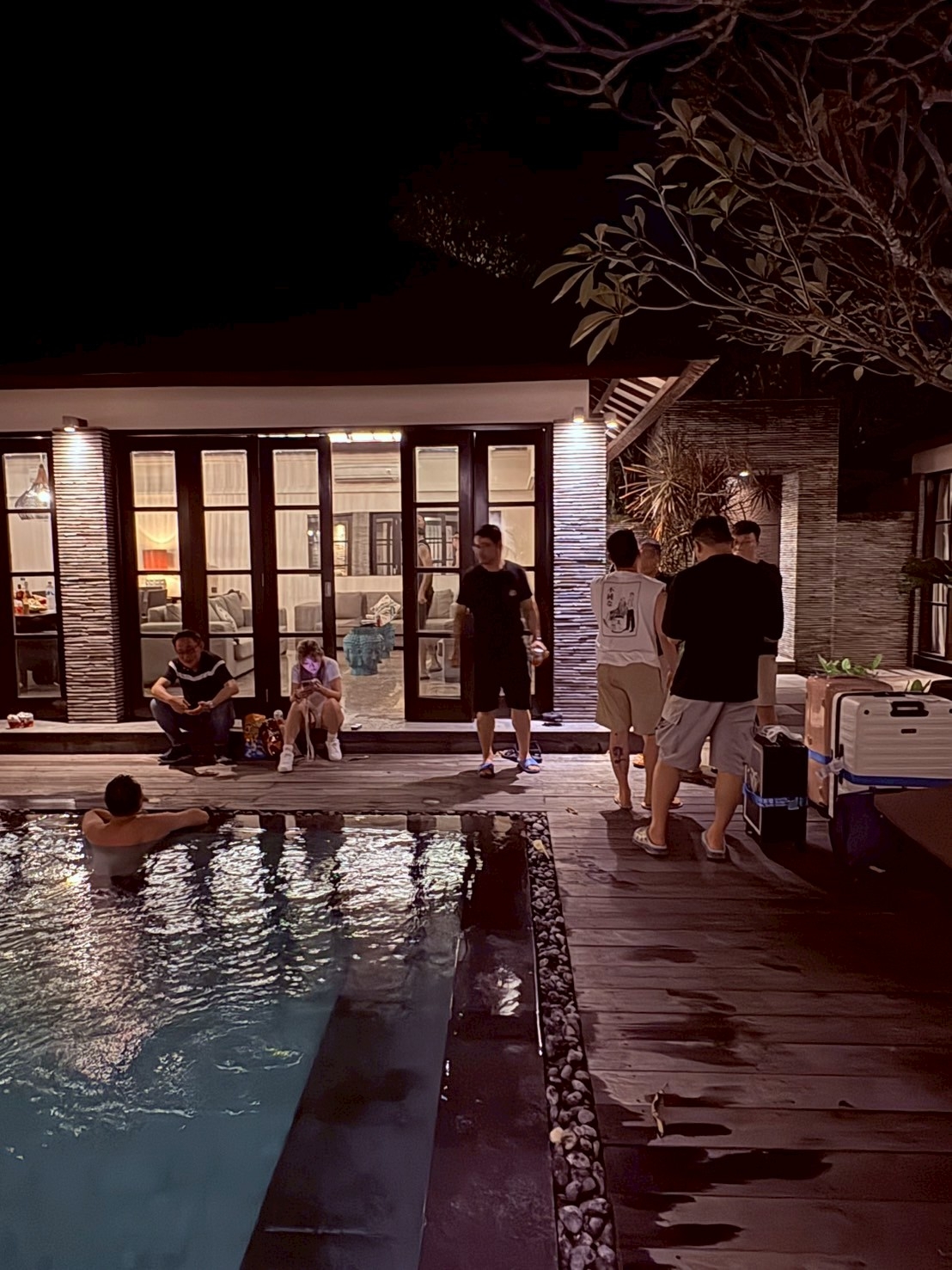 LINE_ALBUM_印尼🇮🇩 峇厘島_250606_62_2025-09-12_172800